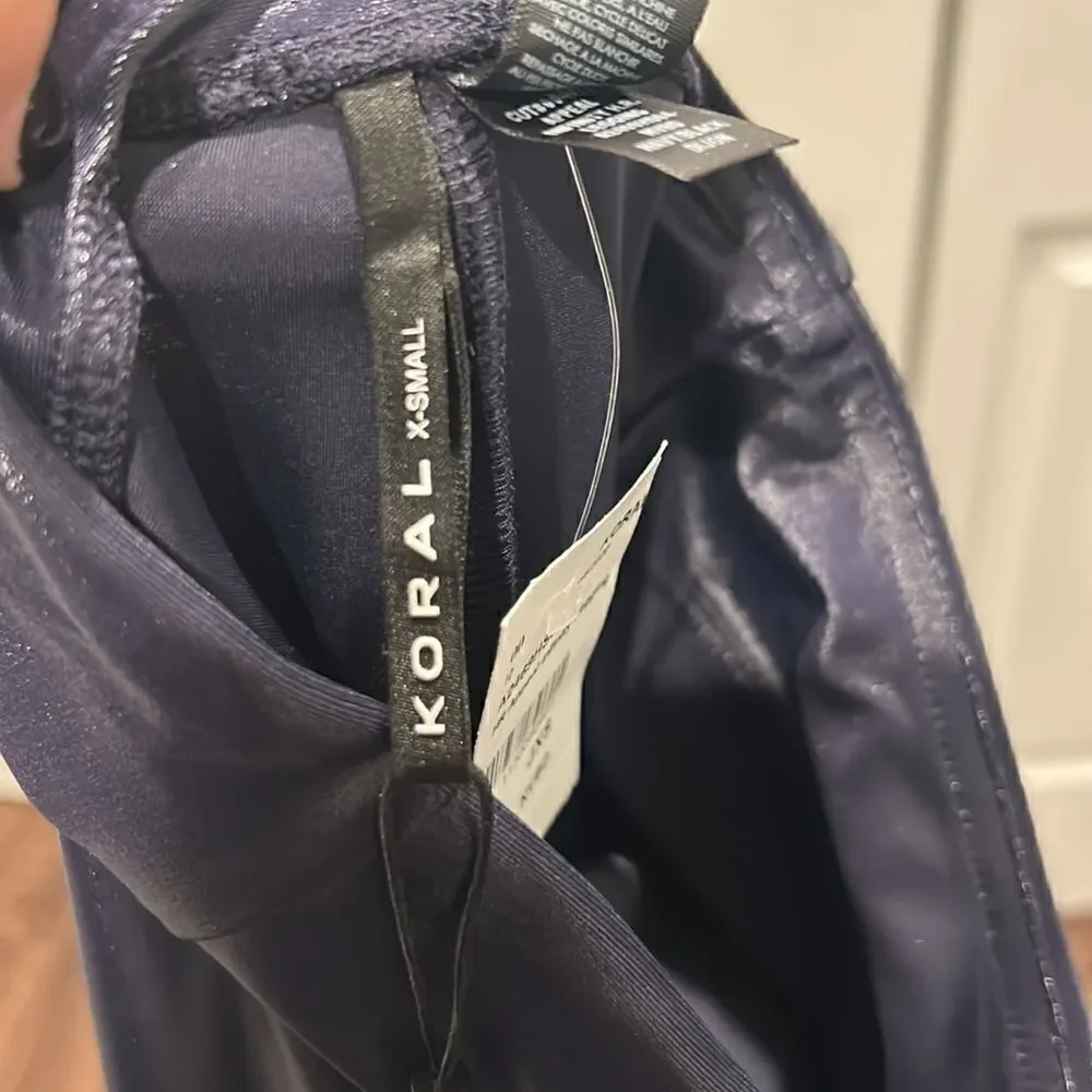 NWT Koral Navy/Black/gold Appeal Infinity Leggings, Size XS - Picture 9 of 9